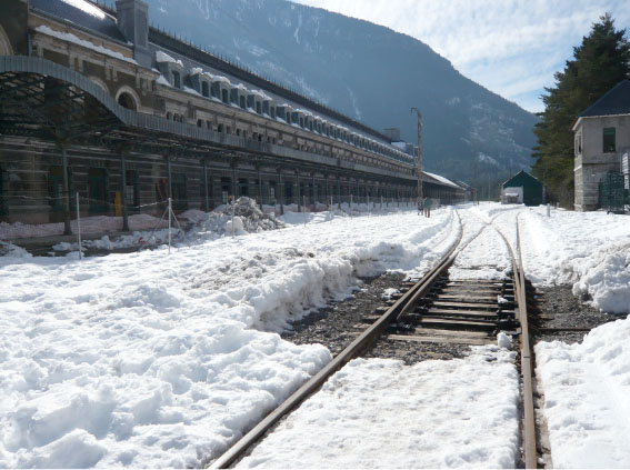 Gare Canfranc et neige